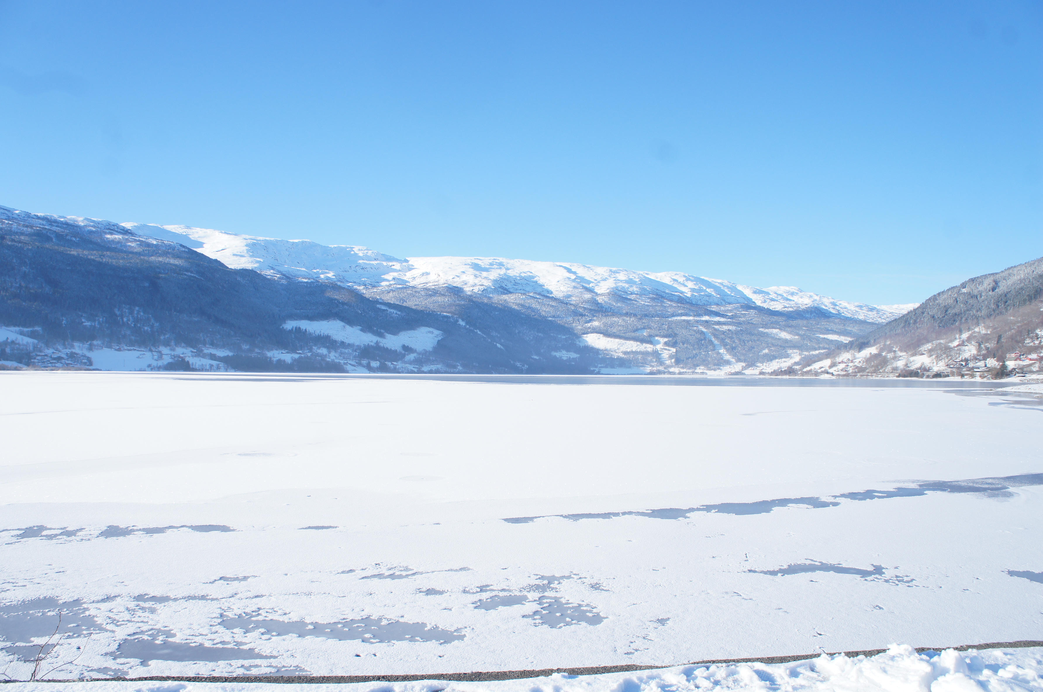 Lago helado de Voss, Noruega