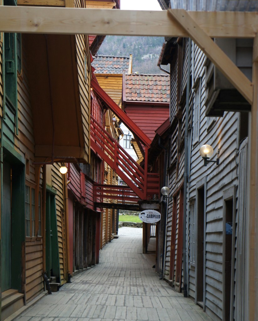 Calles del Bryggen de Bergen